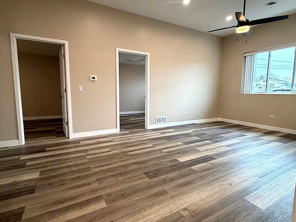 5th image of 4809 W 103rd St #1R