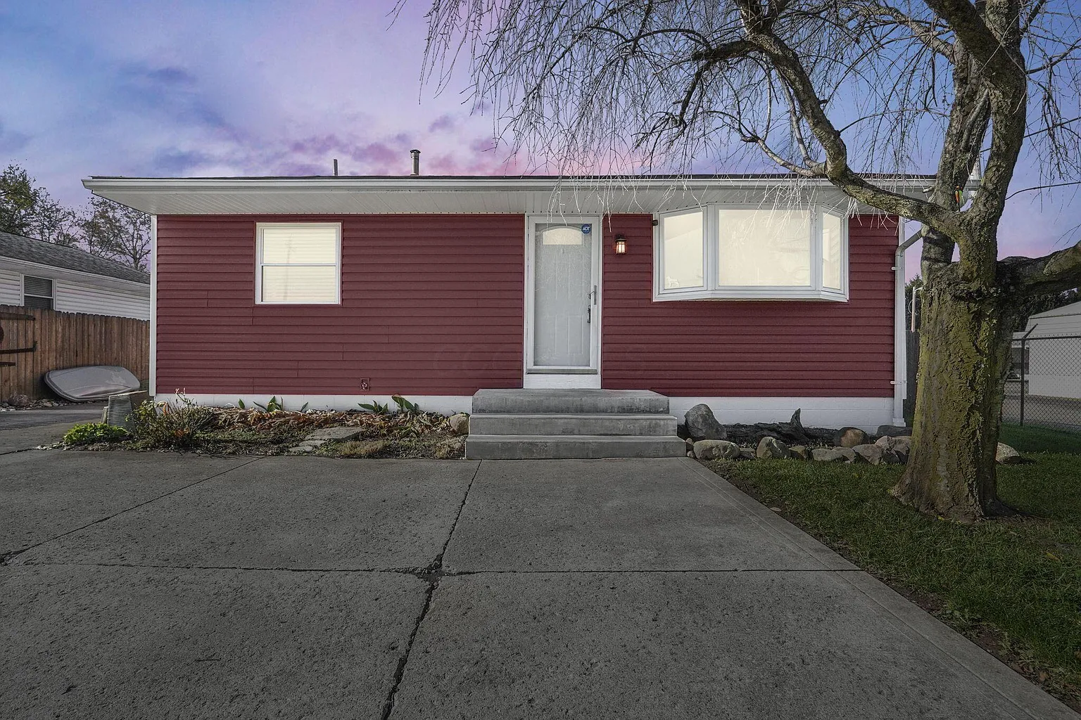 2763 Parsons Ave photo 1