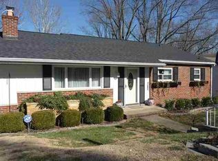 8 Marquis Dr, Huntington, WV 25705