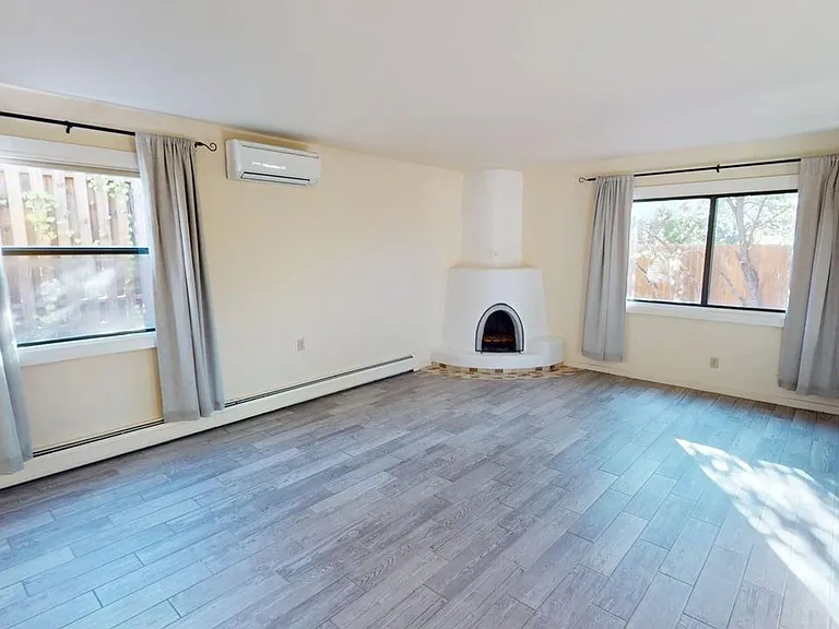 948 Los Lovatos Rd — Photo 1
