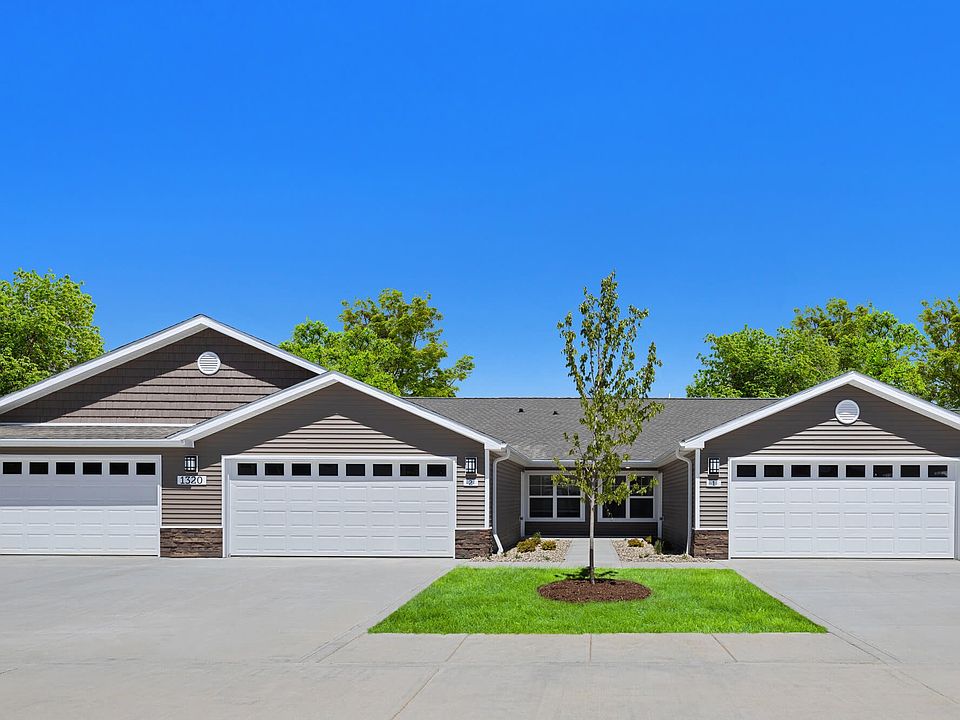 Apartments with Attached Garages