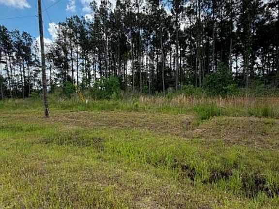 4th image of 1172 Road 5913