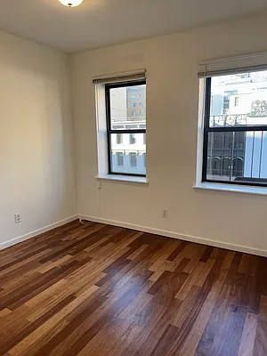 Bedroom, photo 1