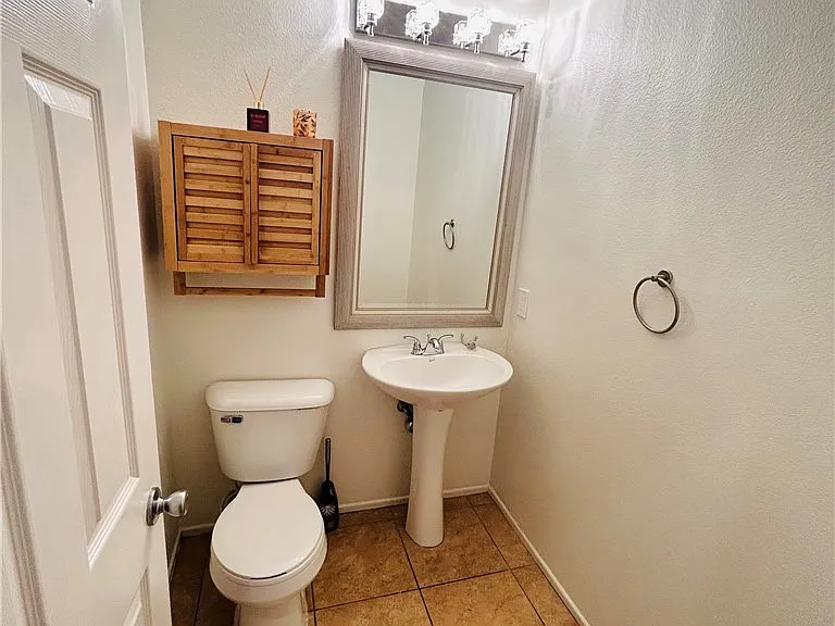 32561 Del Zura — Photo 15