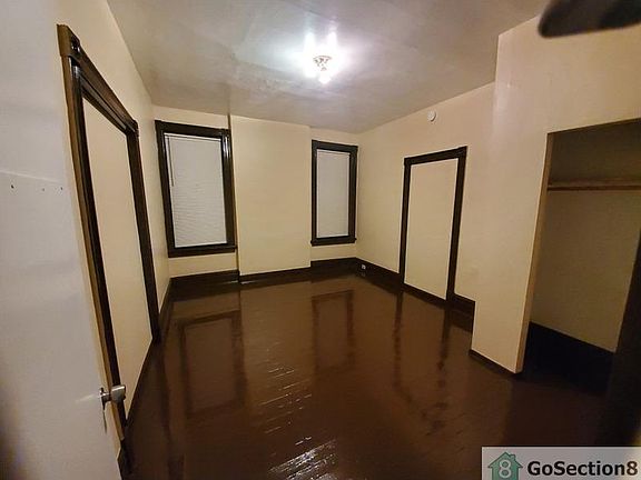 3rd image of 3256 Pennsylvania Ave Floor 1