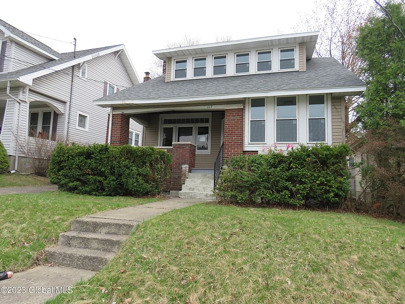 2nd image of 117 N Main Avenue
