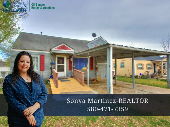 208 W Ercoupe Dr, Midwest City, OK 73110