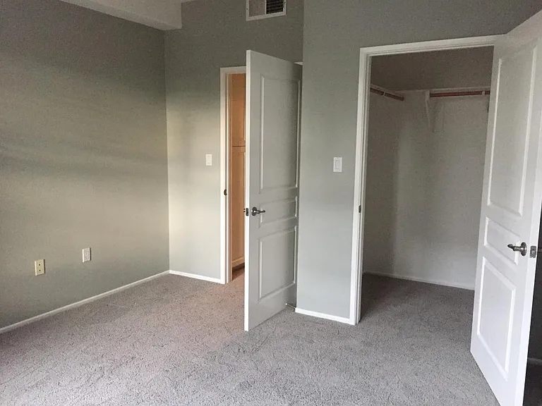 2213 Watermarke Pl — Photo 10