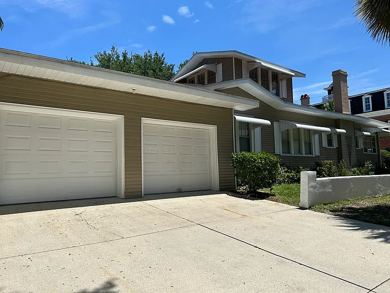 304 Calhoun St — Photo 3
