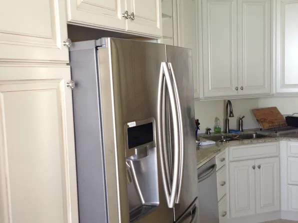 3200 N Lake Shore Dr APT 2705, Chicago, IL 60657