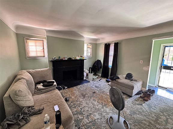 4th image of 9183 Appoline St