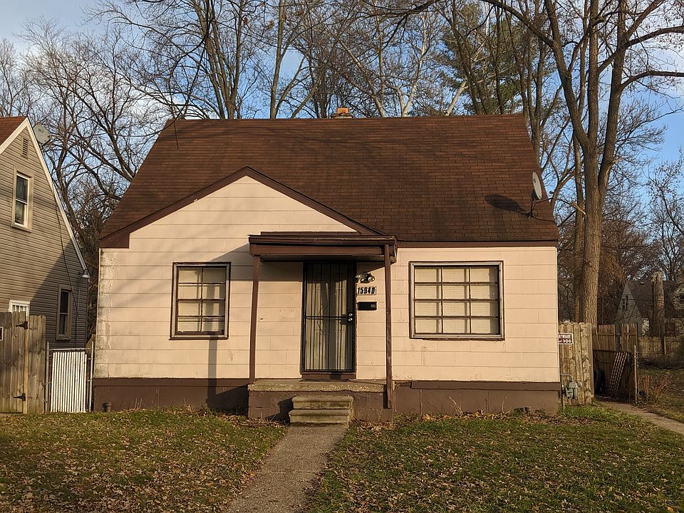 1st image of 15940 W Parkway St