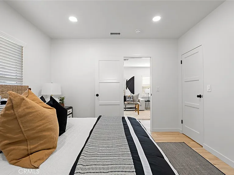 267 Olive St — Photo 20