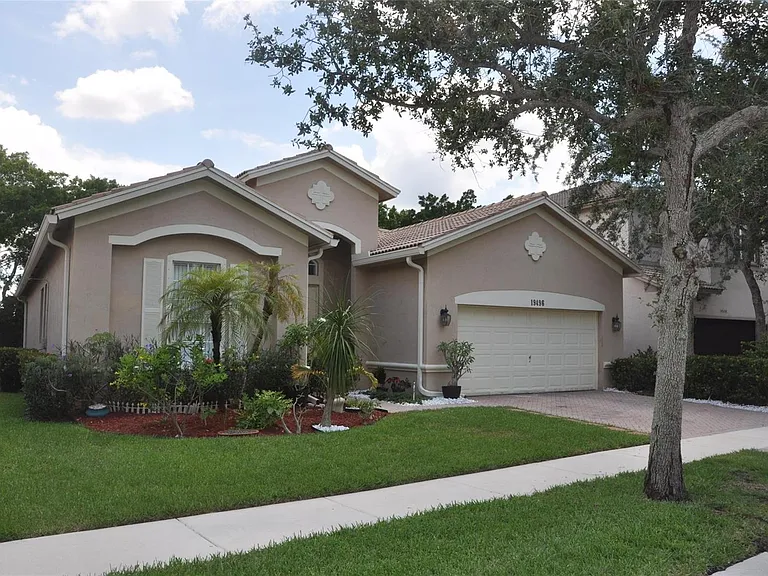 19496 S Whitewater Ave #0 — Photo 25