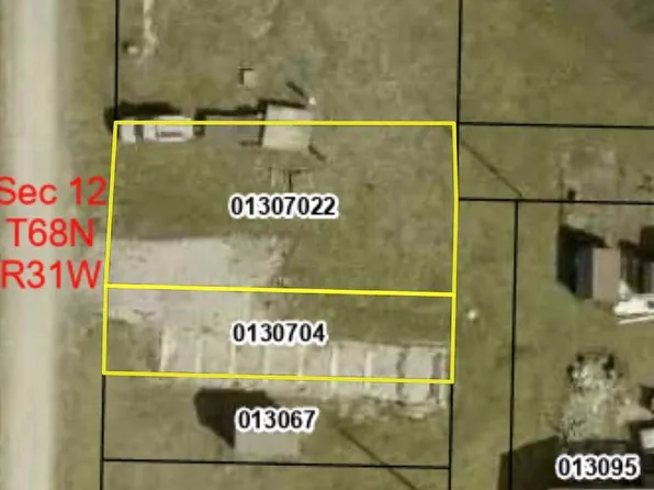 203 & 205 State St #11 & 12, Benton, IA 50835