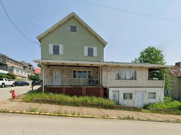 720 Center St, Tarentum, PA 15084