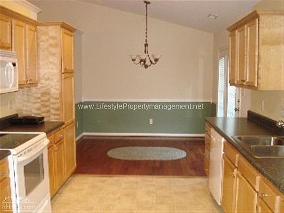 Kitchen to Dining Area