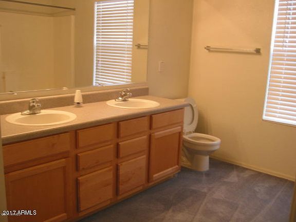 4th image of 2306 E Gleneagle Dr