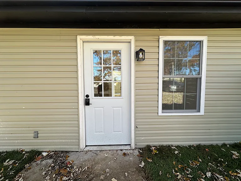 2811 Glenpark Rd — Photo 1
