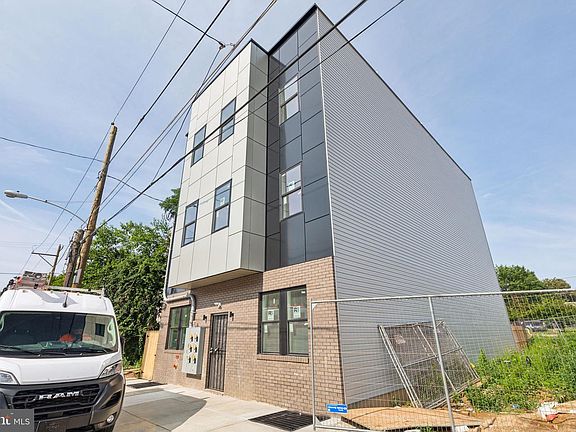 4th image of 2306 N Fairhill St