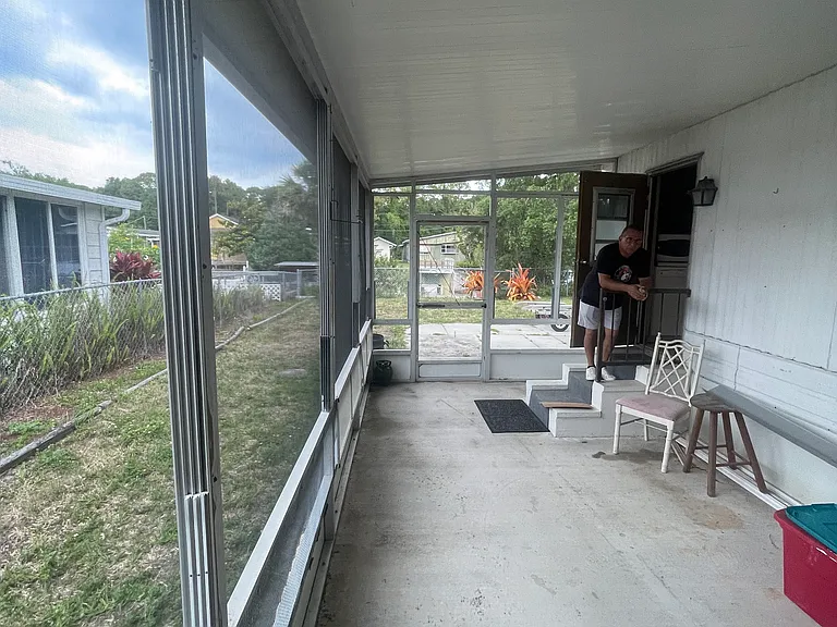 186 Randle Ave — Photo 6