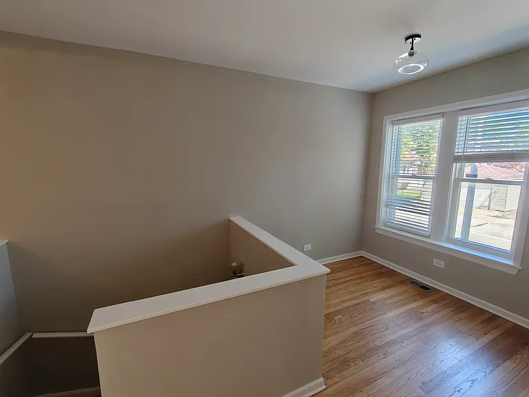 4946 N Ridgeway Ave #3 — Photo 10