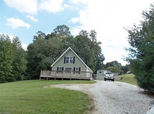 1459 Pipers Gap Rd, Mount Airy, NC 27030