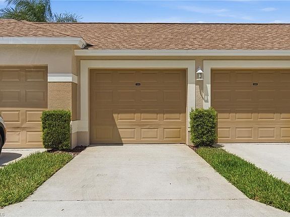 2nd image of 26841 Clarkston DR #105