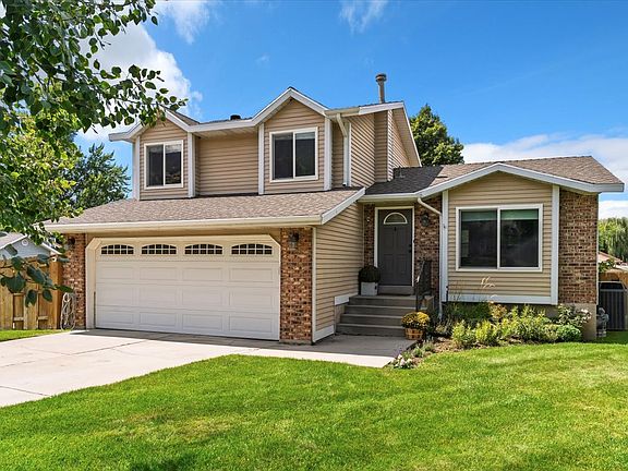 3rd image of 888 Rice Cir