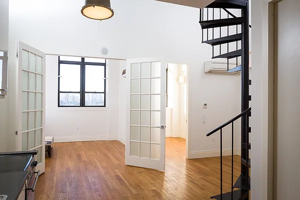 Rented by Nooklyn NYC LLC | media 9