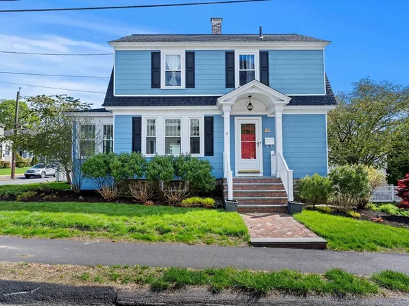 11 Norman Rd, North Andover, MA 01845