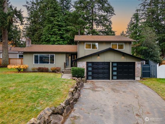 633 N 198th Place, Seattle, WA 98133