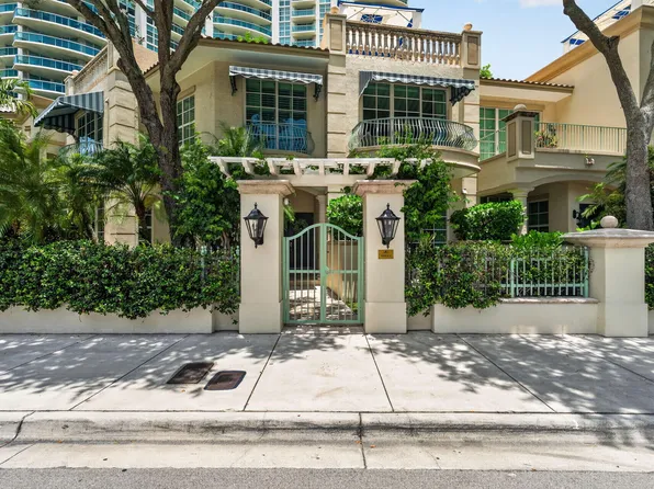 411 N NEW RIVER Drive E #V-2, Fort Lauderdale, FL 33301