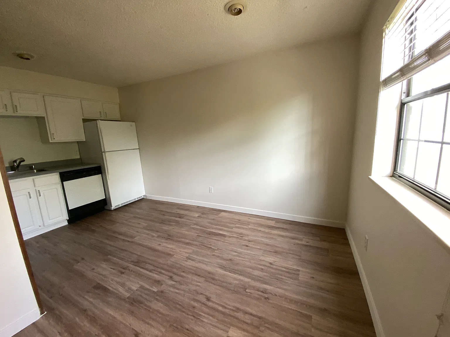2879 Shadow Creek Dr — Photo 4