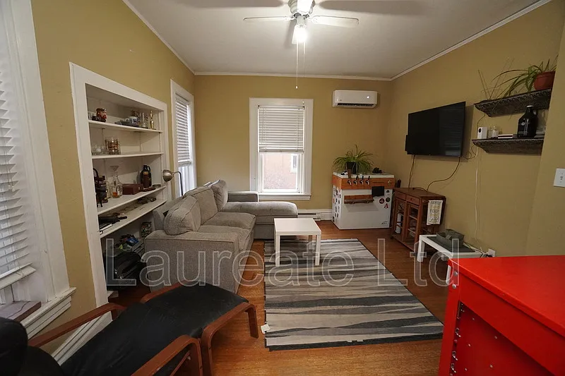 2 bed, 1.0 bath, 900 sqft, $2,285 — Photo 4