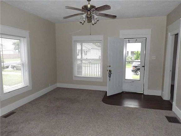 2nd image of 750 Teal St