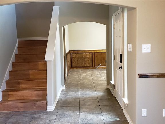 2nd image of 3628 Aguanieve Dr