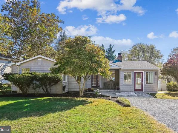 111 Boyd Dr, Annapolis, MD 21403