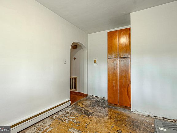 12th image of 1249 Braddock Rd