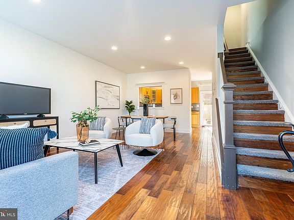 5th image of 2642 Catharine St