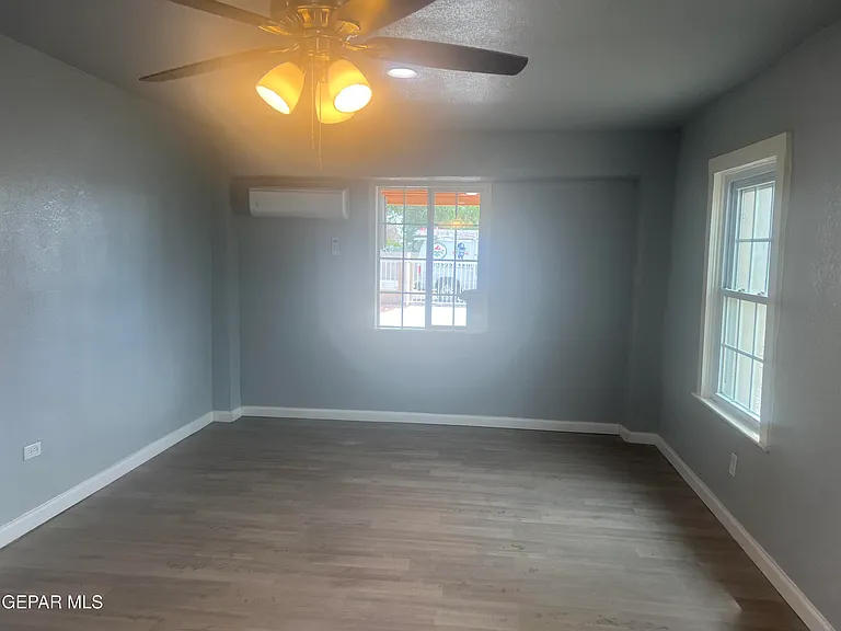8405 Pinon St — Photo 23