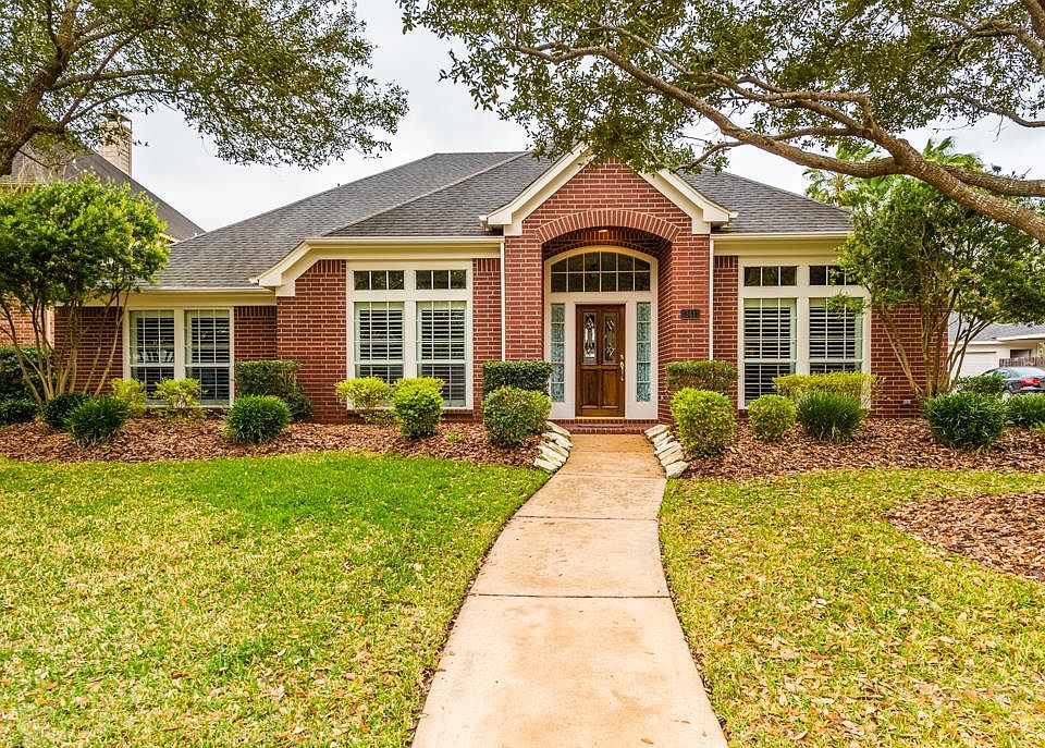 1st image of 13411 Layton Castle Ln