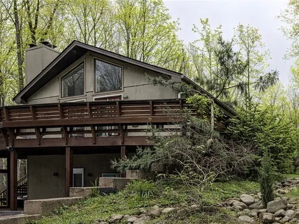 1073 Crane Ct, Kingston Springs, TN 37082