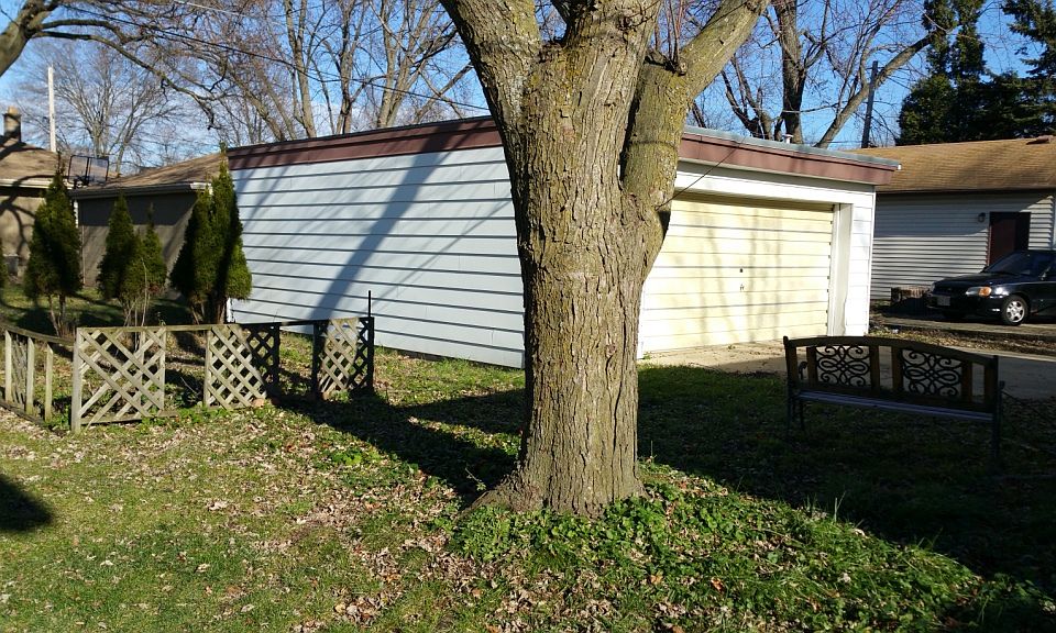 2nd image of 326 Coolidge Ave