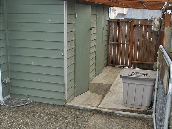 5th image of 4732 S 301st Dr
