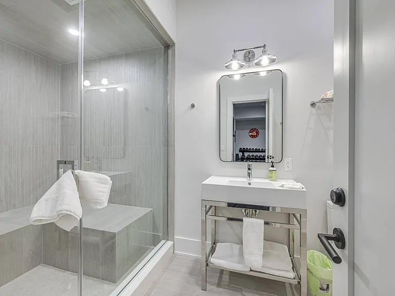24 White Oak Ln — Photo 22