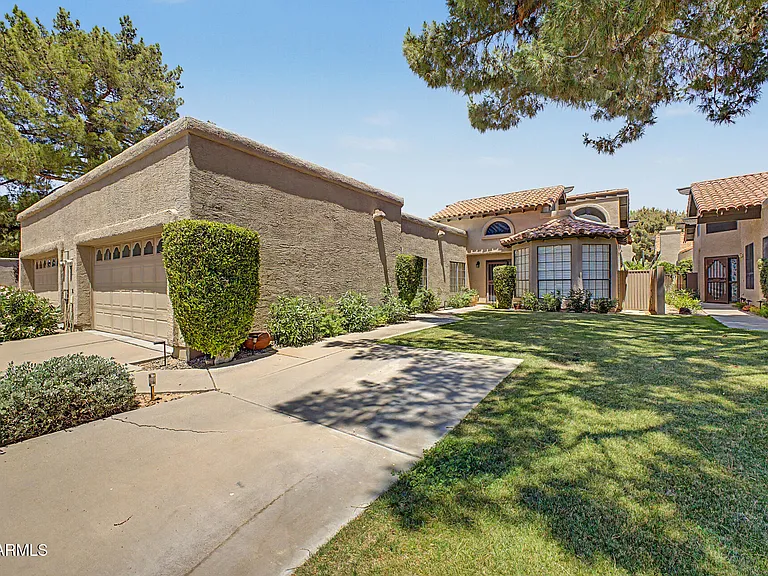 4106 E Sunnyside Dr — Photo 3