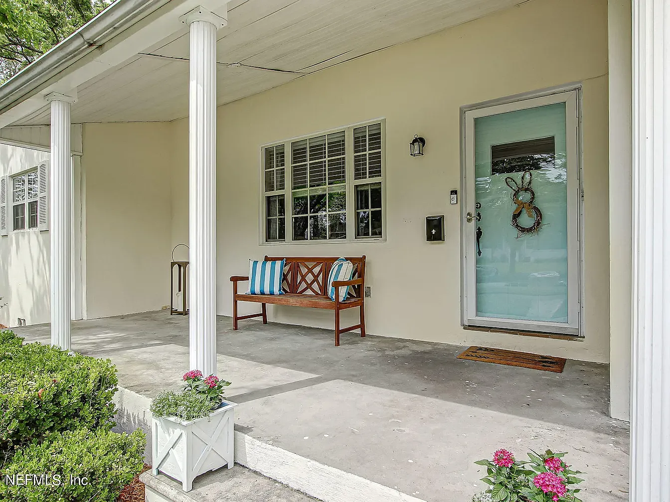 3 bed, 1211 sqft, $2,000 — Photo 2