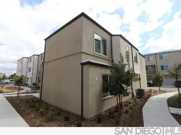 5355 Seacliff Pl #61, San Diego, CA 92154
