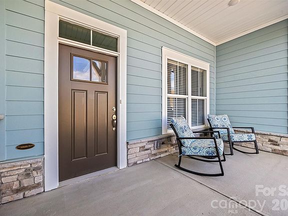 5th image of 3235 Gavin Ln